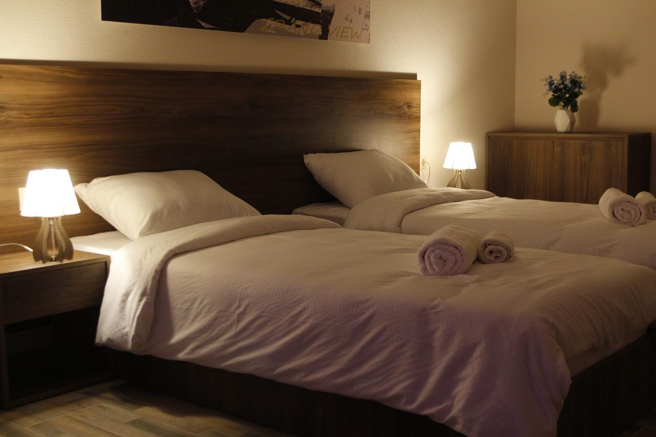 Hotel Grand View In Tbilisi Bagian luar foto