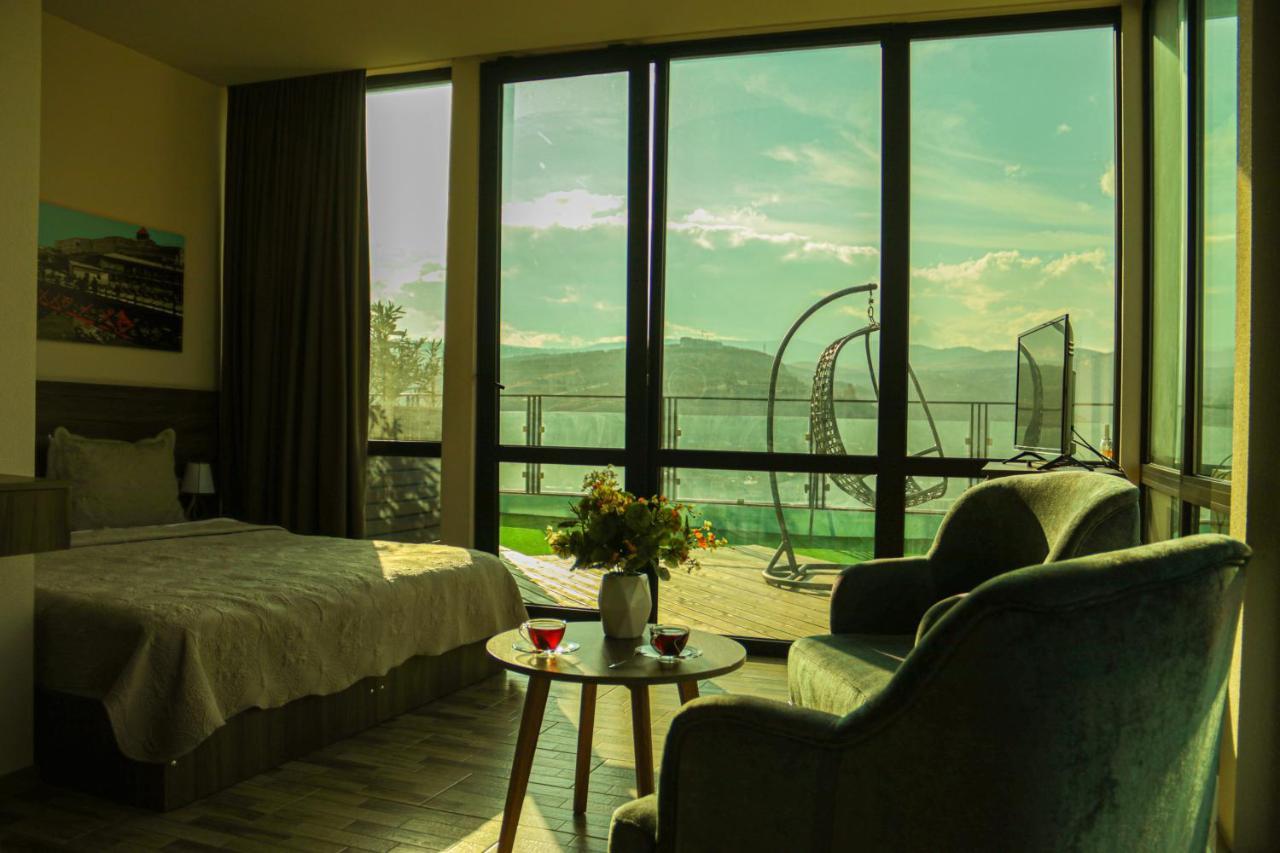 Hotel Grand View In Tbilisi Bagian luar foto