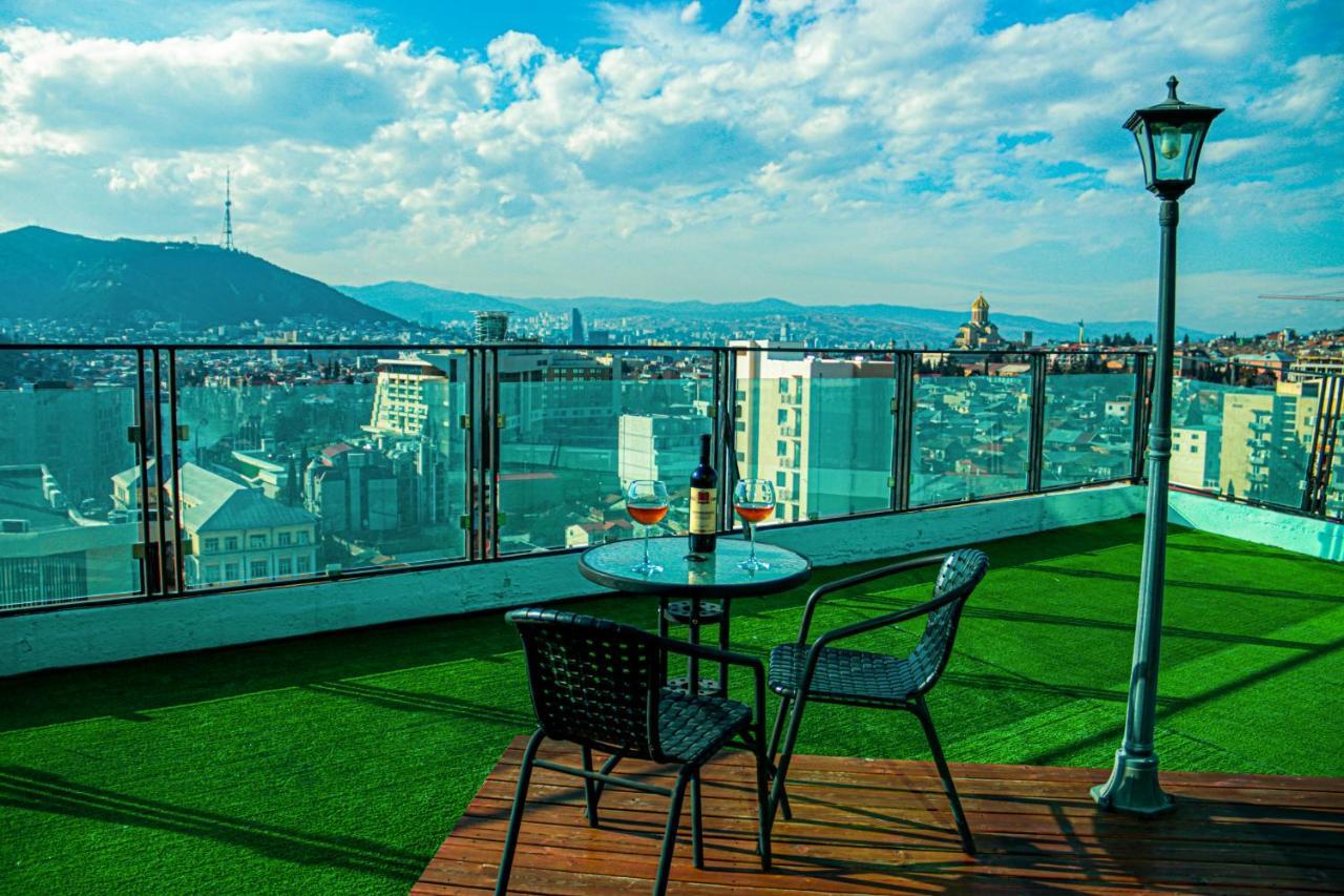 Hotel Grand View In Tbilisi Bagian luar foto